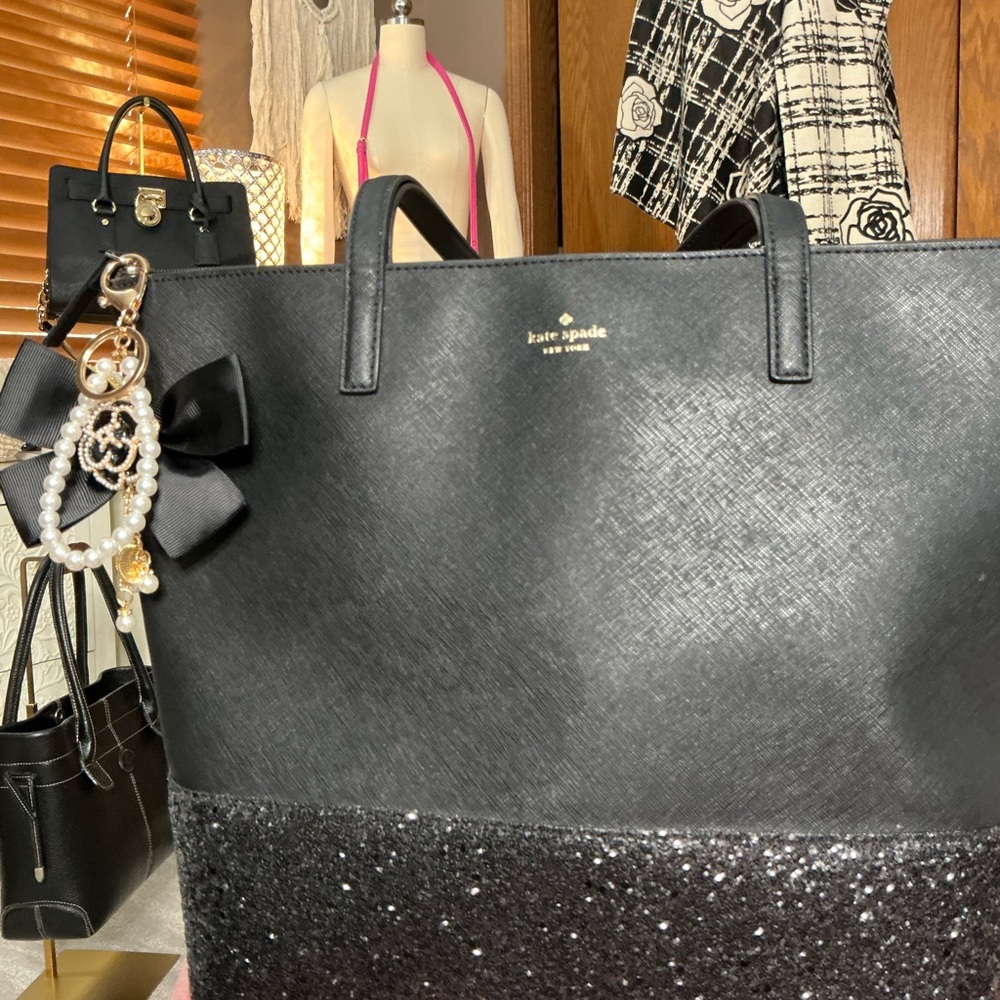 KATE SPADE “Molly Glitter Large Tote” - Picture 10 of 16